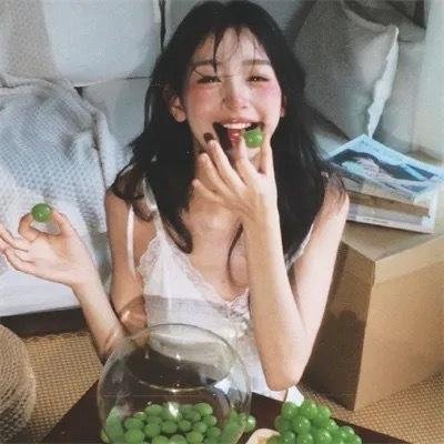 阳光下的葡萄干